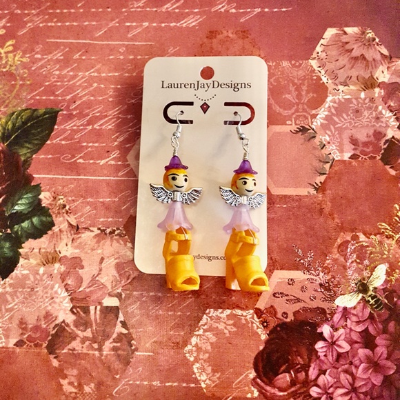Shoe Fairies Barbie Orange High Heel Shoes Miniature Fairy Dolls Dangle Earrings - Picture 2 of 5